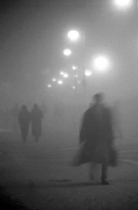 uomo-nella-nebbia